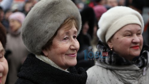 Около 10 тысяч челябинцев, поддержавших принятие Крыма в состав России, попали на фото Около 10 тысяч челябинцев, поддержавших принятие Крыма в состав России, попали на фото