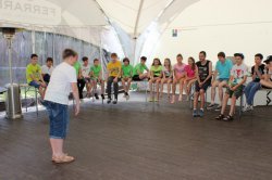 «Росатом» пропагандирует атомную энергетику в мюзикле «Ядерные дети» «Росатом» пропагандирует атомную энергетику в мюзикле «Ядерные дети»