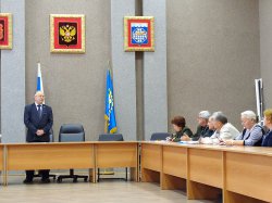 В Озёрске построили новый мостик В Озёрске построили новый мостик
