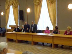 В Озёрске построили новый мостик В Озёрске построили новый мостик