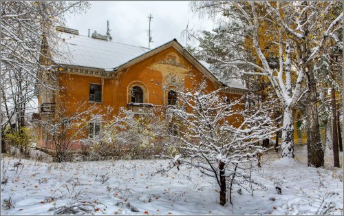 Первый снег в Озёрске. Фоторепортаж с улиц города от Валерия Ушакова Первый снег в Озёрске. Фоторепортаж с улиц города от Валерия Ушакова
