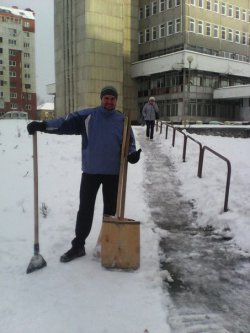 Непростые мысли, одолевающие во время зимнего субботника Непростые мысли, одолевающие во время зимнего субботника