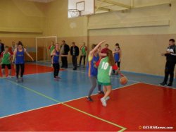 Озерские школьники мерились силами в стритболе. Смотрим фото! Озерские школьники мерились силами в стритболе. Смотрим фото!