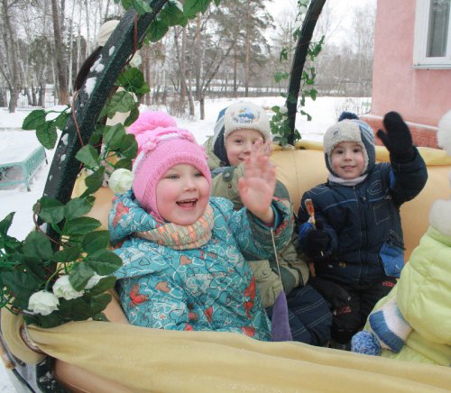 «Благотворительный поезд» из года в год ждут дети «Благотворительный поезд» из года в год ждут дети