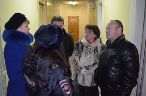 В Озерске проведена операция «Правопорядок» В Озерске проведена операция «Правопорядок»