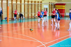 В Озёрске дан старт Открытому Первенству города по волейболу среди женских команд В Озёрске дан старт Открытому Первенству города по волейболу среди женских команд