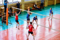 В Озёрске дан старт Открытому Первенству города по волейболу среди женских команд В Озёрске дан старт Открытому Первенству города по волейболу среди женских команд