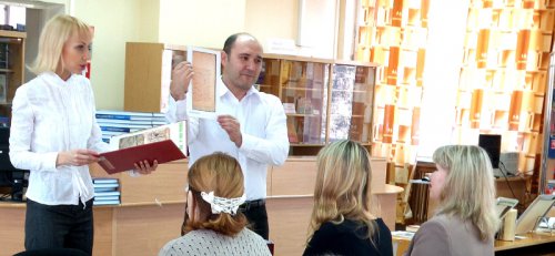 Торжественное вручение паспортов в библиотеке Торжественное вручение паспортов в библиотеке