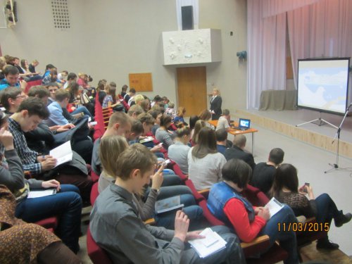 Быть волонтером сейчас очень модно Быть волонтером сейчас очень модно
