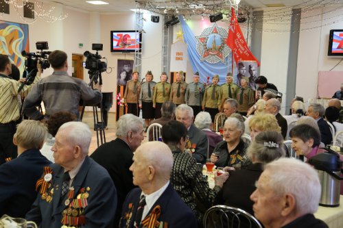 Встреча с ветеранами за несколько дней до Победы Встреча с ветеранами за несколько дней до Победы