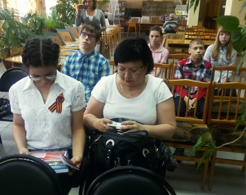 «Торжественно обещаю быть достойным гражданином России» «Торжественно обещаю быть достойным гражданином России»