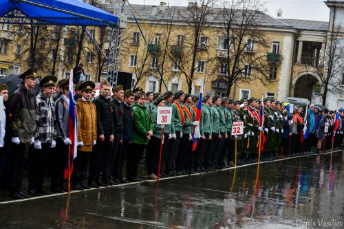 Парад Победы на главной площади Озёрска Парад Победы на главной площади Озёрска