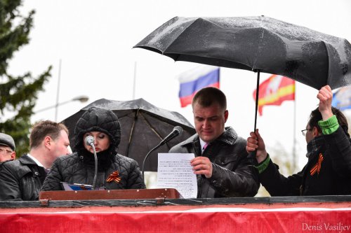 Парад Победы на главной площади Озёрска Парад Победы на главной площади Озёрска