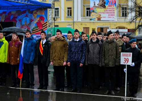 Парад Победы на главной площади Озёрска Парад Победы на главной площади Озёрска