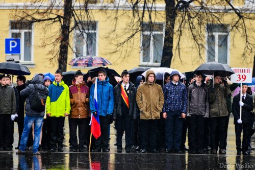 Парад Победы на главной площади Озёрска Парад Победы на главной площади Озёрска