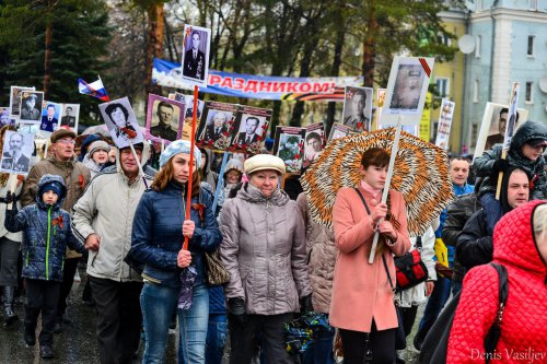 Парад Победы на главной площади Озёрска Парад Победы на главной площади Озёрска