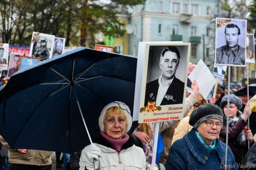 Парад Победы на главной площади Озёрска Парад Победы на главной площади Озёрска