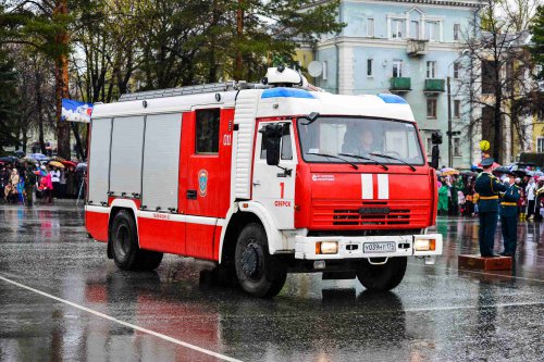 Озёрские пожарные на Дне Победы Озёрские пожарные на Дне Победы