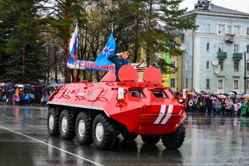 Озёрские пожарные на Дне Победы Озёрские пожарные на Дне Победы