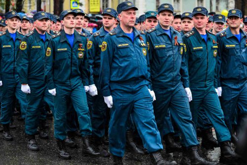 Озёрские пожарные на Дне Победы Озёрские пожарные на Дне Победы