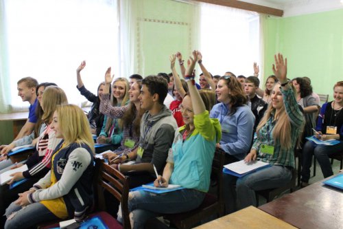 Молодые лидеры побывали на первой сессии Молодые лидеры побывали на первой сессии