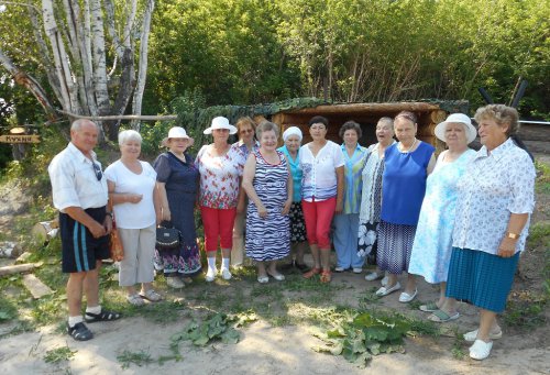 Встречи ветеранов в блиндаже продолжаются Встречи ветеранов в блиндаже продолжаются