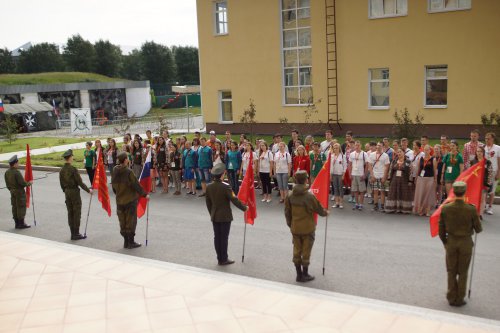 Юные озерчанки представляли родной город на молодёжном форуме Юные озерчанки представляли родной город на молодёжном форуме