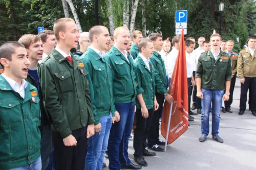 Двадцать пять лет спустя Двадцать пять лет спустя