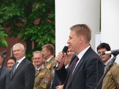 Двадцать пять лет спустя Двадцать пять лет спустя
