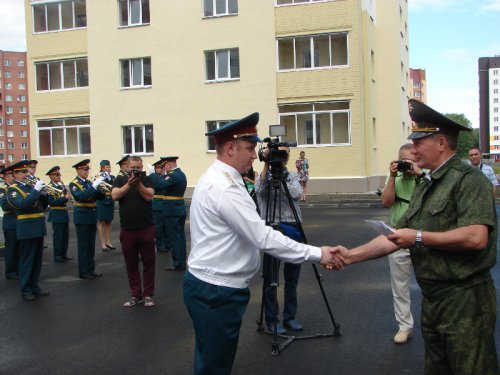 В Заозёрный въехали новосёлы В Заозёрный въехали новосёлы