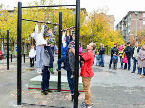 В Озёрске открылась новая спортплощадка В Озёрске открылась новая спортплощадка