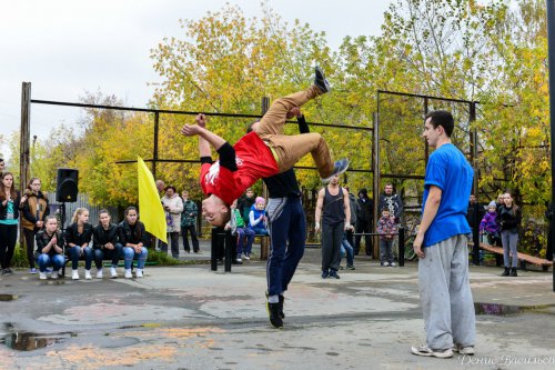 В Озёрске открылась новая спортплощадка В Озёрске открылась новая спортплощадка