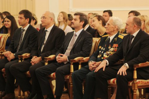 Озерских волонтёров поздравил Губернатор Озерских волонтёров поздравил Губернатор