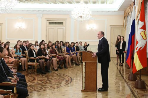 Озерских волонтёров поздравил Губернатор Озерских волонтёров поздравил Губернатор