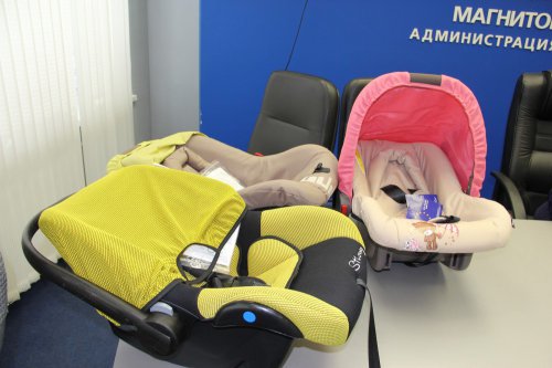 В роддомах Магнитогорска мамам в день выписки выдадут детские автокресла В роддомах Магнитогорска мамам в день выписки выдадут детские автокресла