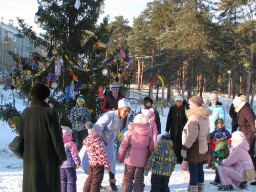 В Озерске проходит благотворительная акция «Подари ребёнку радость»