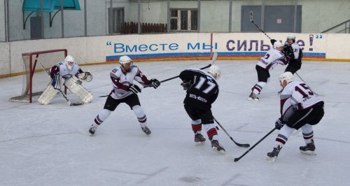 Об игре между нашими соперниками Об игре между нашими соперниками