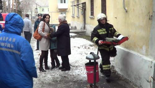 Жаркий денёк для озёрских пожарных Жаркий денёк для озёрских пожарных