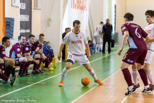 «Гранит» вошел в первую пятерку лучших команд 1-й Лиги окончательно и бесповоротно «Гранит» вошел в первую пятерку лучших команд 1-й Лиги окончательно и бесповоротно