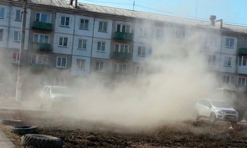 Уборщик дорог повергает в бегство жителей Метлино Уборщик дорог повергает в бегство жителей Метлино
