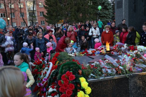 Молодое поколение озерчан обещает сохранить память и передать традиции Молодое поколение озерчан обещает сохранить память и передать традиции