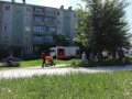 СРОЧНО! В Озёрске мужчина пытается сброситься с пятого этажа СРОЧНО! В Озёрске мужчина пытается сброситься с пятого этажа