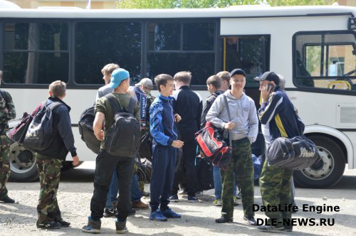 «Зарница» готовит будущих защитников Отечества «Зарница» готовит будущих защитников Отечества