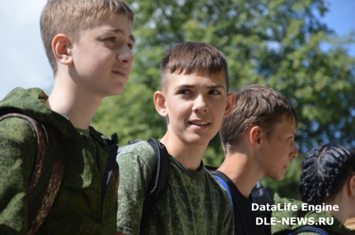 «Зарница» готовит будущих защитников Отечества «Зарница» готовит будущих защитников Отечества