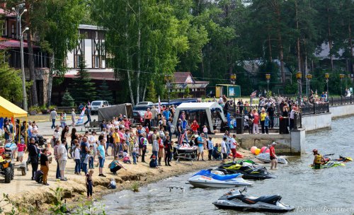 Соревнования по водномоторному спорту «Озёрский маяк» на акватории озера Иртяш. Фоторепортаж Соревнования по водномоторному спорту «Озёрский маяк» на акватории озера Иртяш. Фоторепортаж