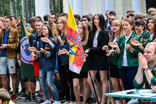 Песня строить помогает. Фоторепортаж Песня строить помогает. Фоторепортаж