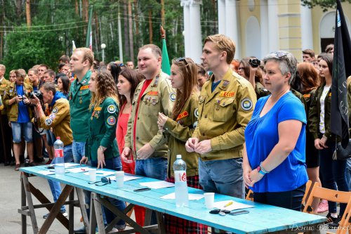 Песня строить помогает. Фоторепортаж Песня строить помогает. Фоторепортаж