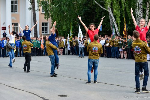 В Озёрске официально стартовала студенческая стройка «Мирный атом». ФОТОРЕПОРТАЖ В Озёрске официально стартовала студенческая стройка «Мирный атом». ФОТОРЕПОРТАЖ