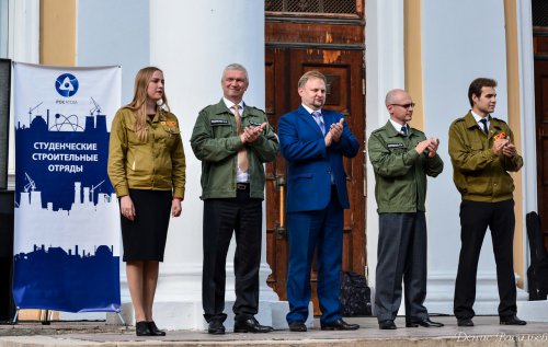 В Озёрске официально стартовала студенческая стройка «Мирный атом». ФОТОРЕПОРТАЖ В Озёрске официально стартовала студенческая стройка «Мирный атом». ФОТОРЕПОРТАЖ