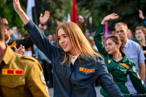 В Озёрске официально стартовала студенческая стройка «Мирный атом». ФОТОРЕПОРТАЖ В Озёрске официально стартовала студенческая стройка «Мирный атом». ФОТОРЕПОРТАЖ